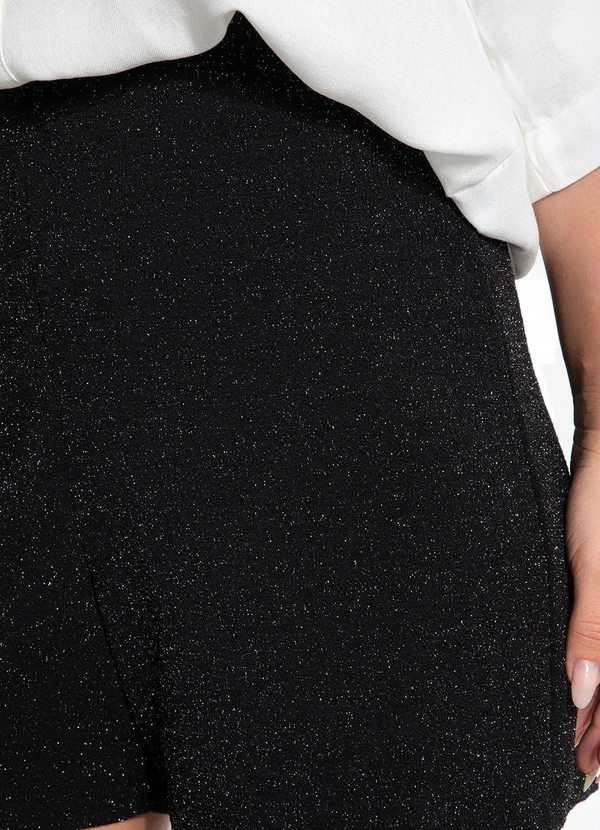 Quintess - Short Preto em Malha Crepe Encorpada com Fio Lur 2