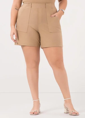Lunender Mais Mulher - Shorts Plus Size com Bolsos Sobrepostos Bege - LUNENDER MAIS MULHER