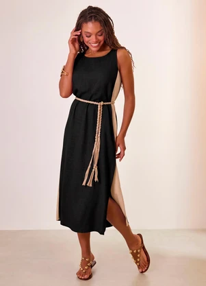 Naguchi - Vestido Midi com Cinto em Trancas Preto  - NAGUCHI