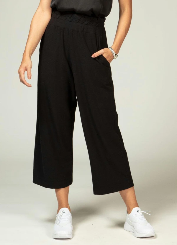 Quintess - Calça em Meia MalhaPreta Pantacourt 5