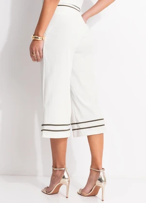 Quintess - Calça Off White em Crepe Plano - QUINTESS