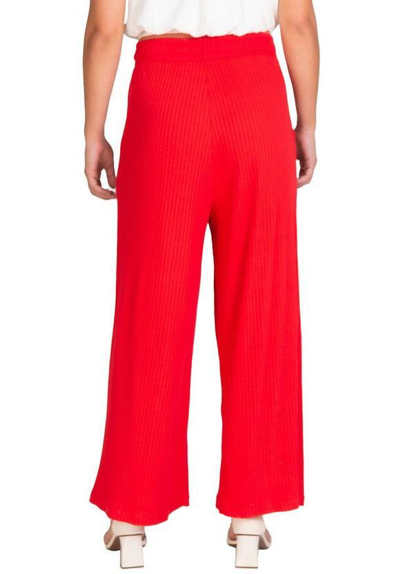 Infinita Cor - Calça Pantacourt Feminina Canelada Vermelho 2