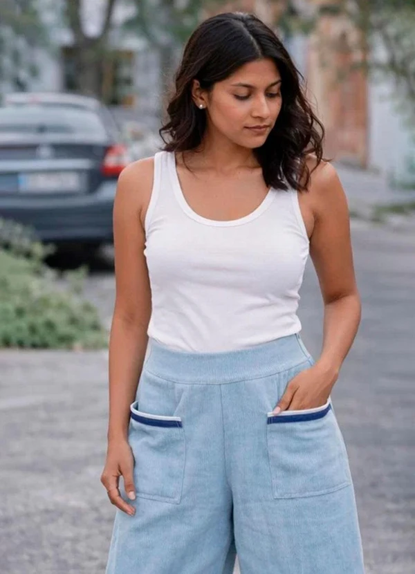 Doce Tom - Calça Pantacourt Linho Bolsos Azul 2