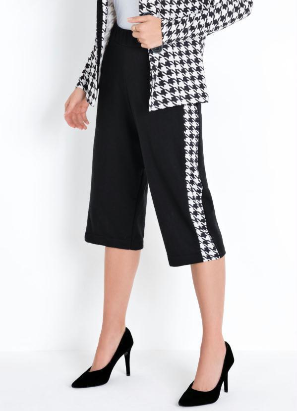 Quintess - Calça Preta com Bolsos