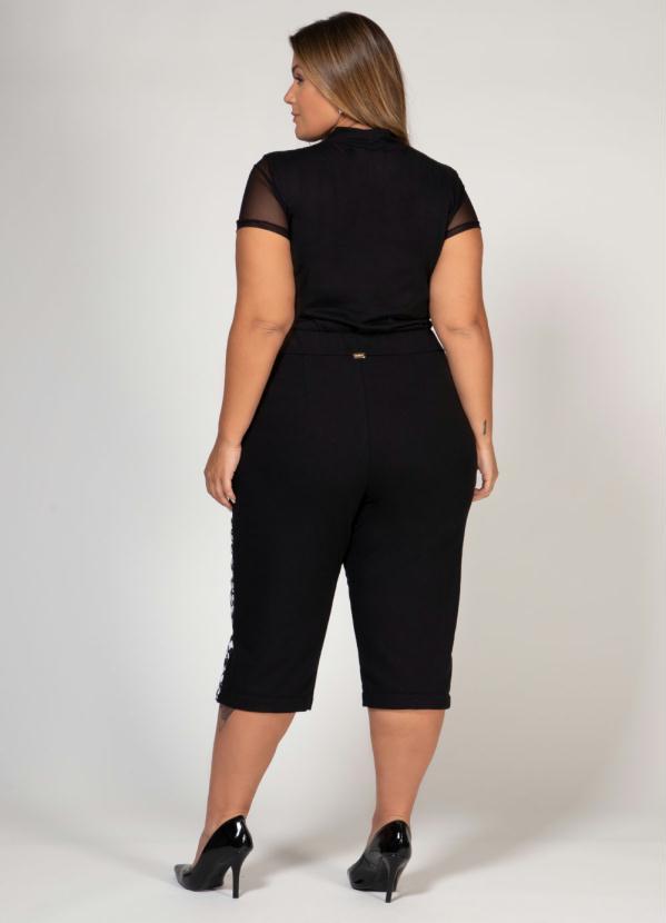 Quintess - Calça Preta com Bolsos 10