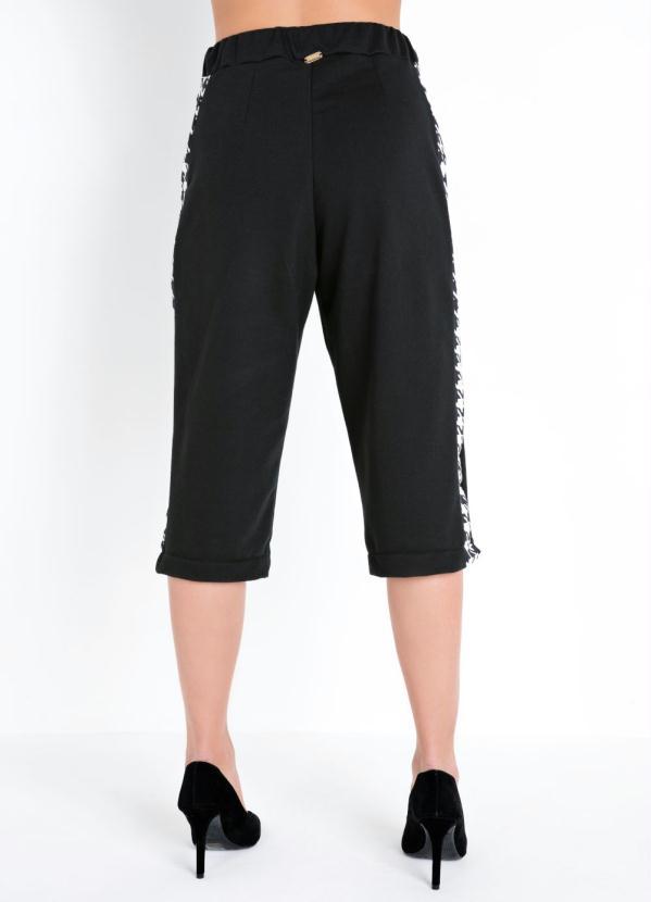 Quintess - Calça Preta com Bolsos 4