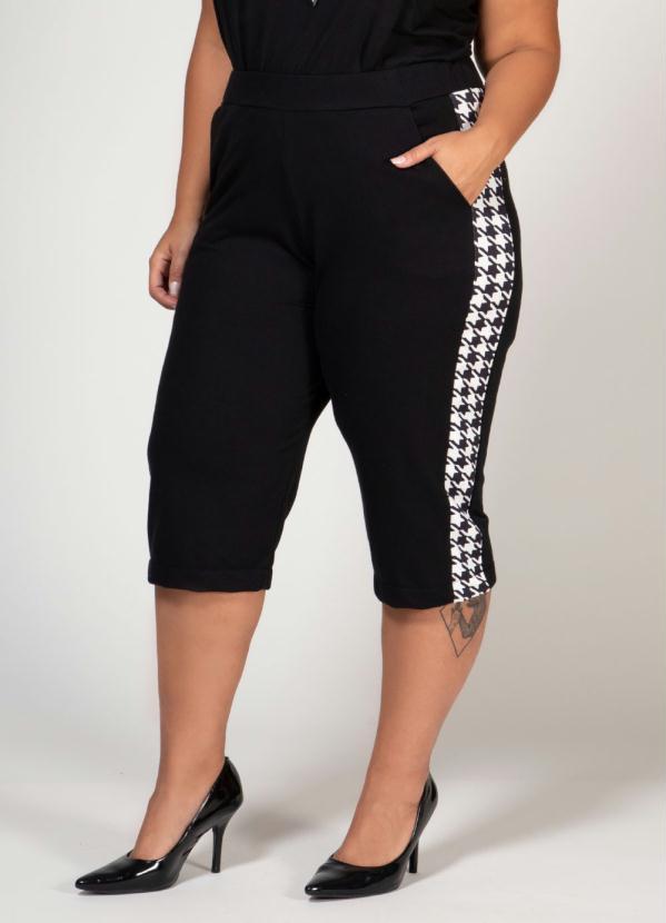 Quintess - Calça Preta com Bolsos 7