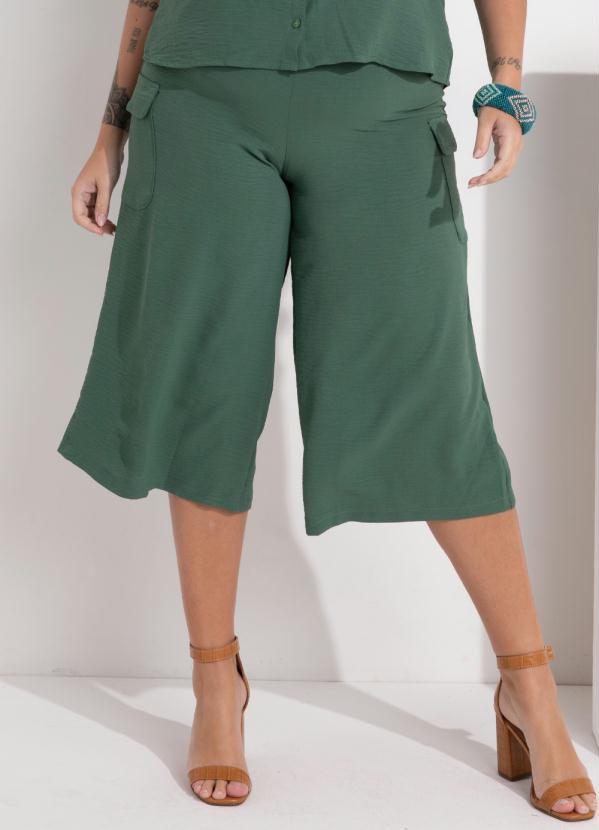 Outlet - Calça Verde com Bolso Cargo 4