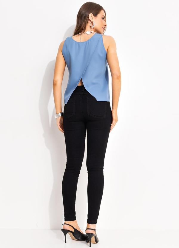 Quintess - Blusa Azul em Crepe Plano 4