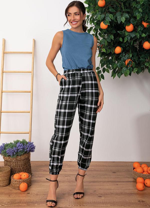 Moda Pop - Blusa Azul em Malha 3