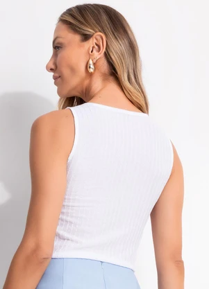 Quintess - Blusa Branco em Malha Canelada Texturizada - QUINTESS
