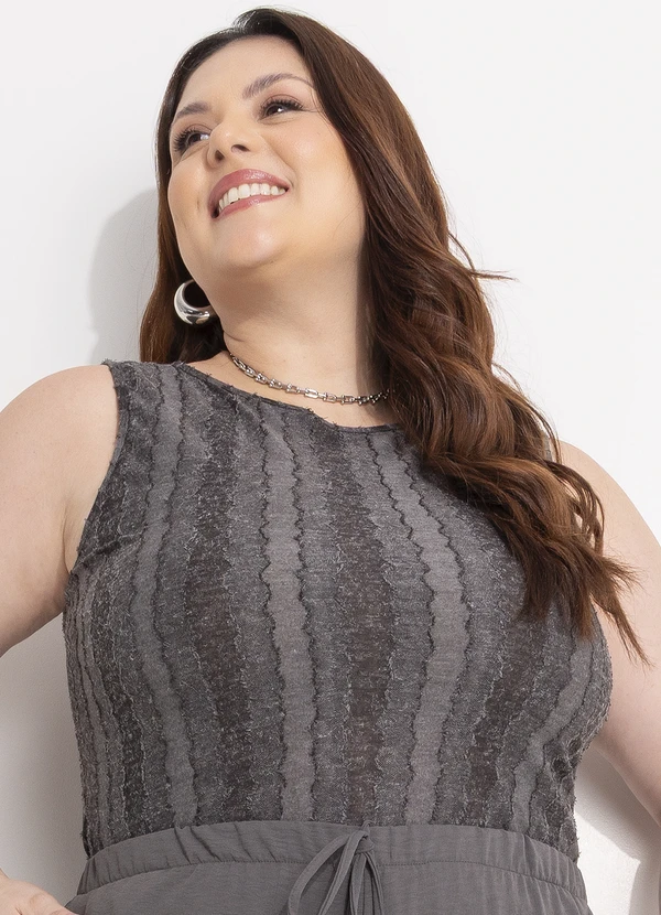 Quintess - Blusa Cinza Escuro em Malha Jacquard Texturizada 5