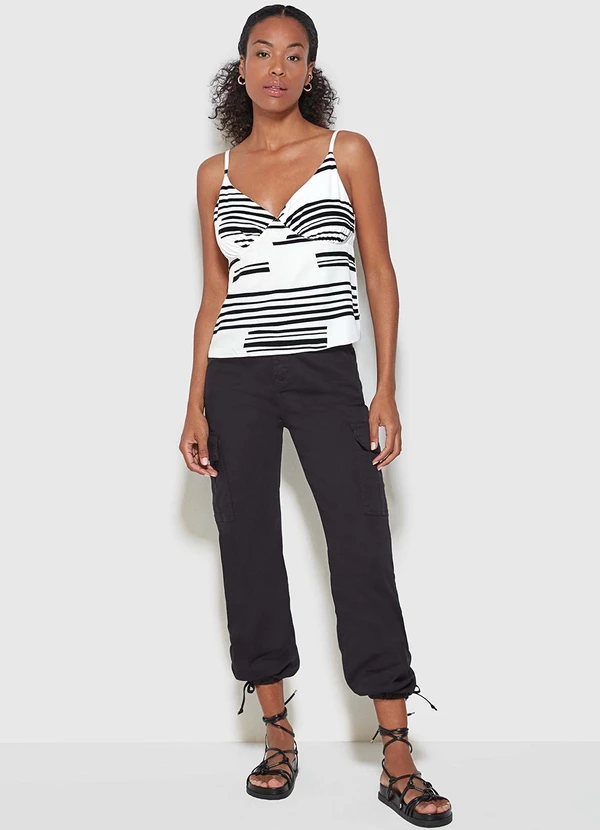 Enfim - Blusa Evasê Geométrica Branca 2