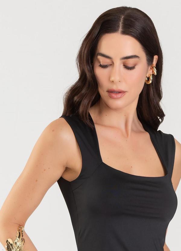 Dianna - Blusa Feminina com Decote Quadrado Preto 5