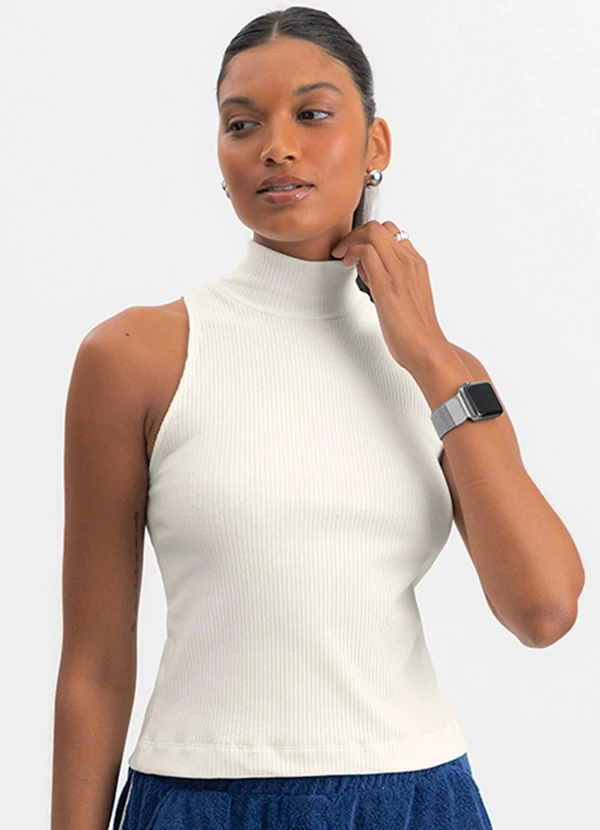 Essendi - Blusa Feminina com Gola Alta Natural