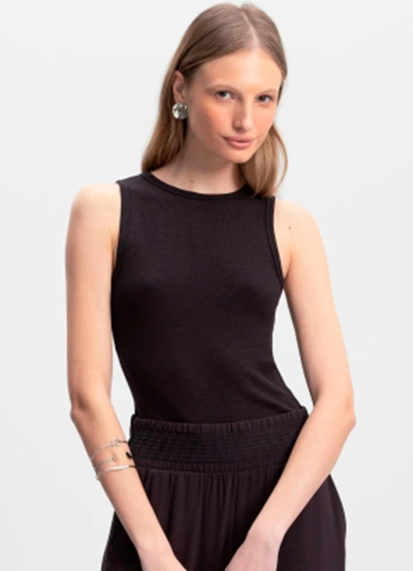 Essendi - Blusa Feminina em Viscose Preto