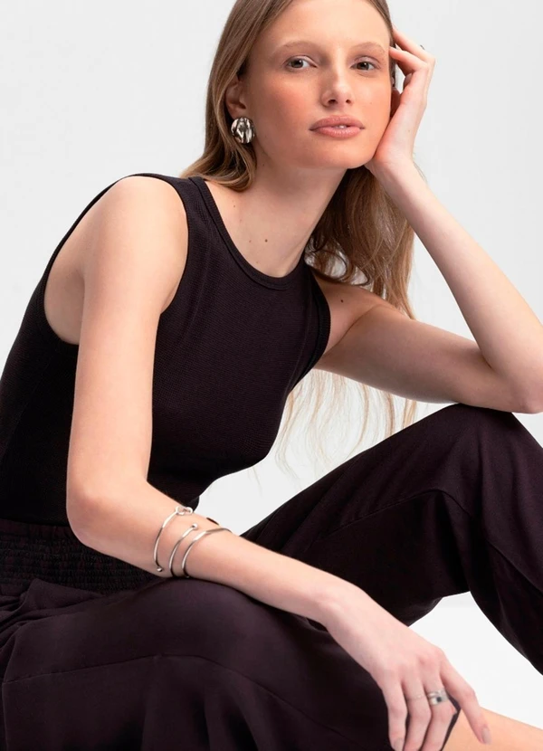 Essendi - Blusa Feminina em Viscose Preto 2