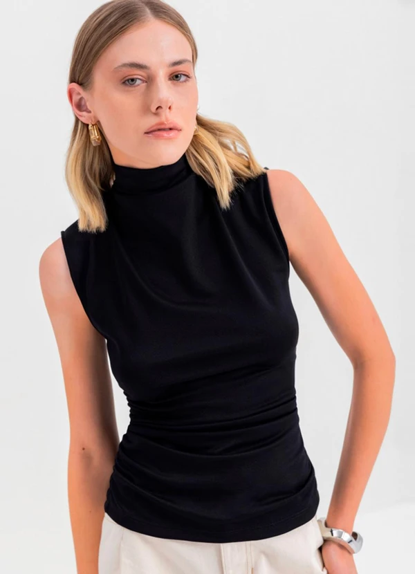 Essendi - Blusa Feminina Gola Alta Preto