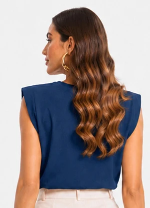 Infinita Cor - Blusa Feminina Manga Curta em Malha Visco Azul - INFINITA COR