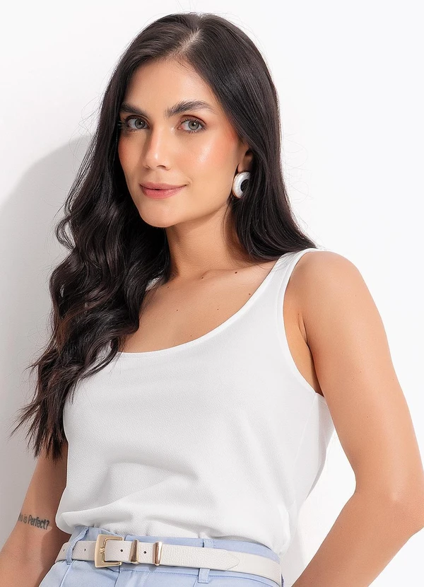 Quintess - Blusa Off White em Malha Crepe Encorpada 10