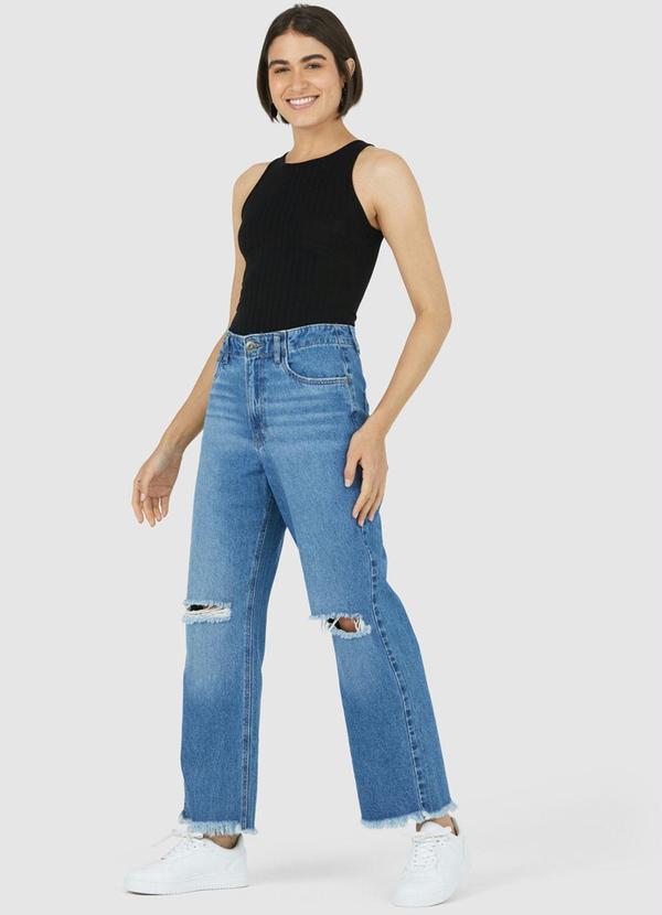 Malwee - Blusa Preta Canelada em Viscose 2