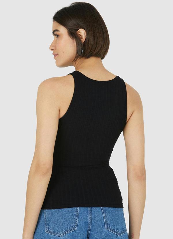 Malwee - Blusa Preta Canelada em Viscose 3