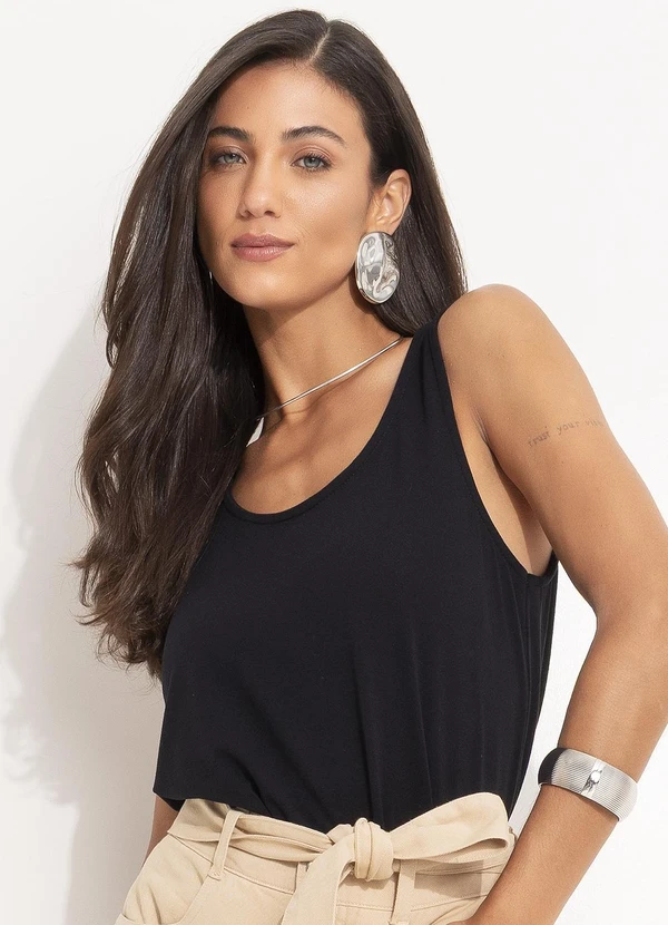 Quintess - Blusa Preto em Malha Crepe