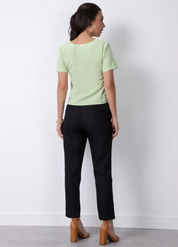 Quintess - Blusa Regata Verde Çi com Recorte no Decote em V 3