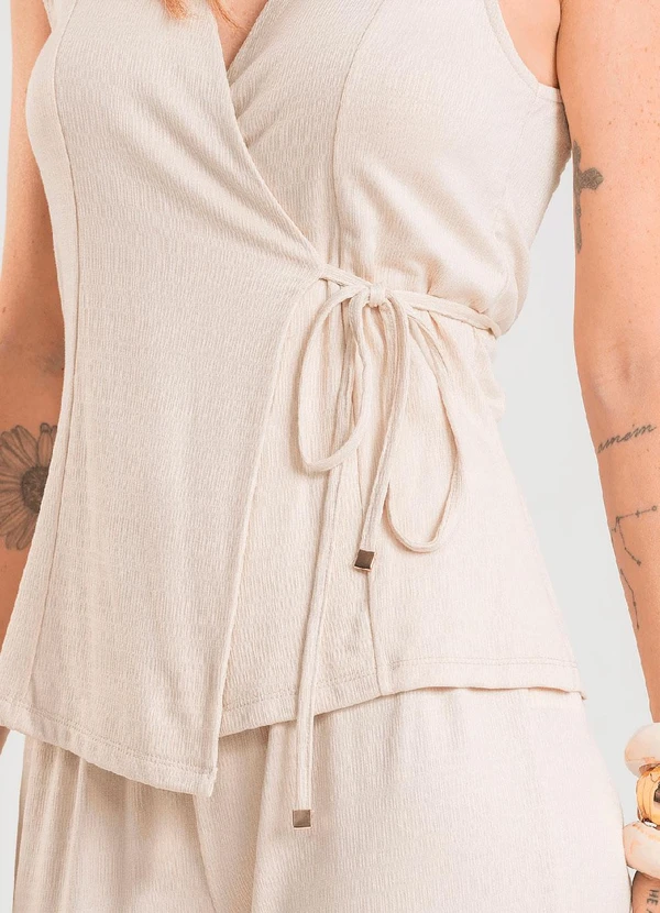 Dianna - Colete Feminino em Malha Visco Maquinetada Bege 4
