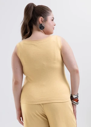Cativa Plus Size - Regata Canelada com Linho e Elastano Bege - CATIVA PLUS SIZE