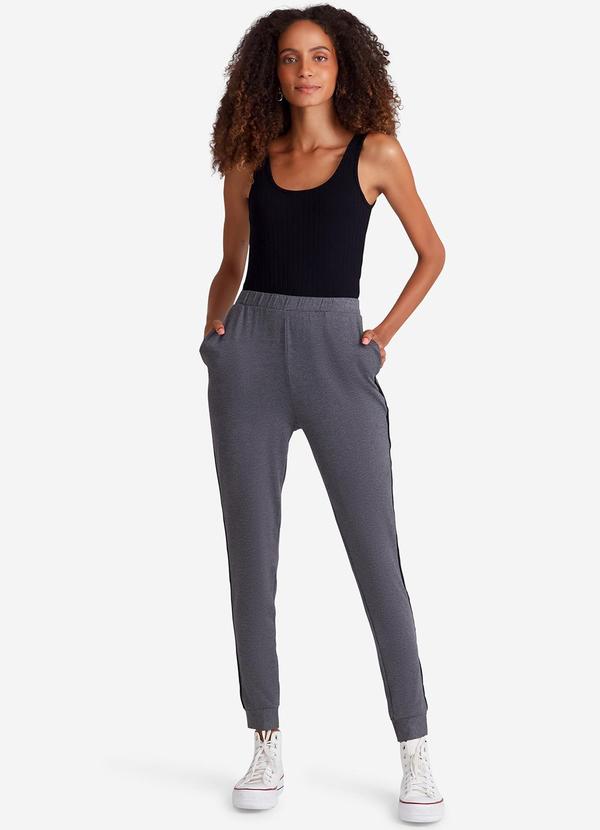 Basicamente - Regata Canelada Feminina Preto 2