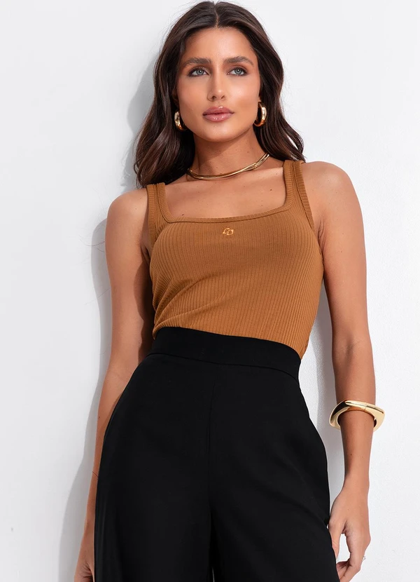 Colcci - Regata Canelada Marrom 3