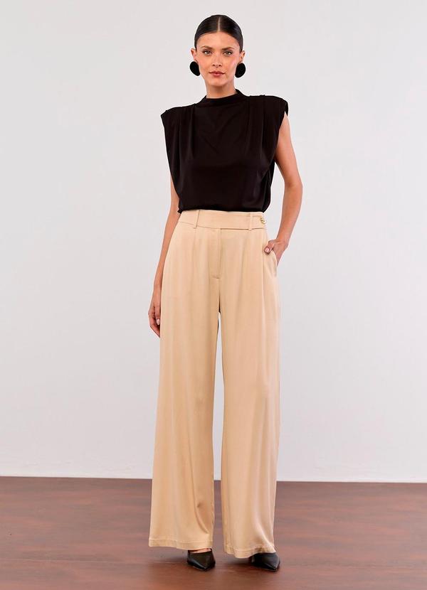 Carlota Costa - Regata com Ombreira Preto 3