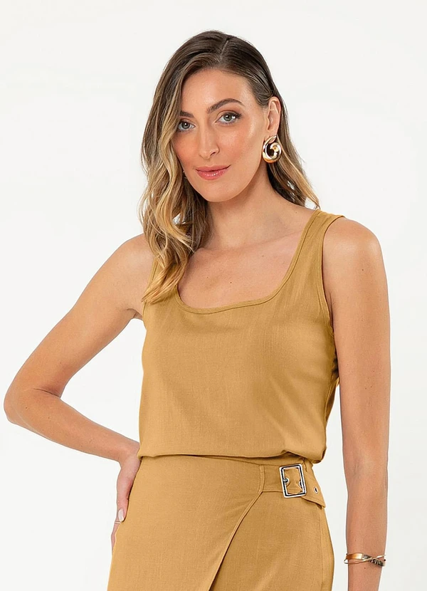 Cativa - Regata Decote Quadrado em Viscose Caramelo