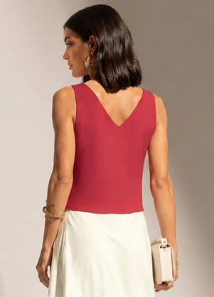 Gris - Regata em Tecido Fluido com Decote V Vermelho - GRIS
