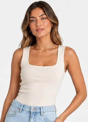 Infinita Cor - Regata Feminina com Decote em U Bege - INFINITA COR