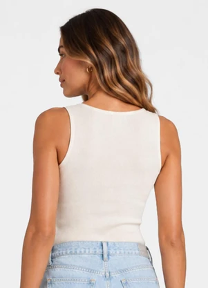 Infinita Cor - Regata Feminina com Decote em U Bege - INFINITA COR