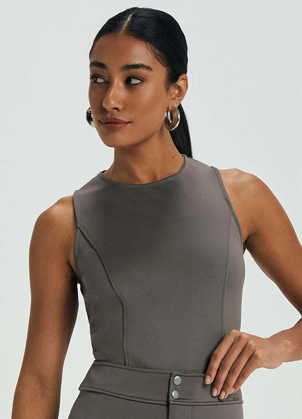 Marialícia - Regata Feminina com Recortes Cinza