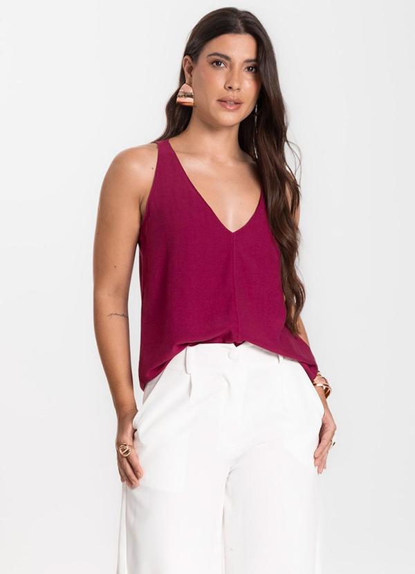 Infinita Cor - Regata Feminina em Tecido Vermelho 4