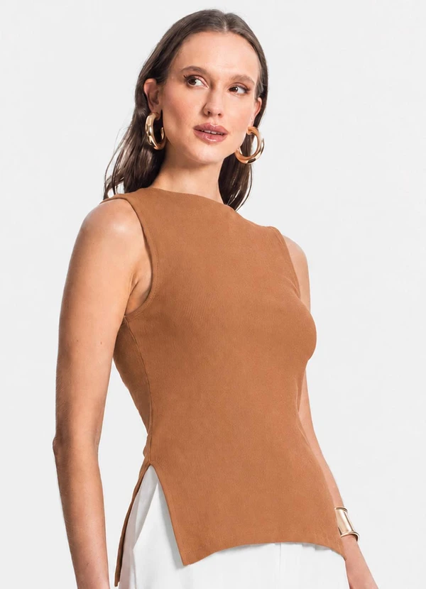 Infinita Cor - Regata Feminina em Viscose Creponada Marrom