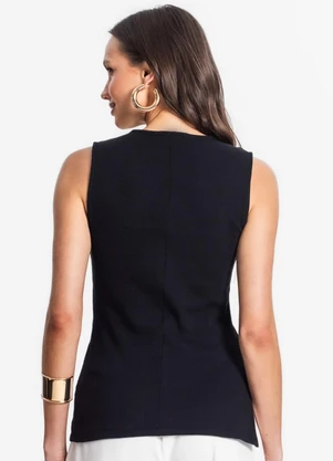 Infinita Cor - Regata Feminina em Viscose Creponada Preto - INFINITA COR