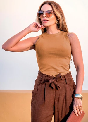 Hiatto Confecção - Regata Feminina Ribana Canelada Ocre - HIATTO CONFECÇÃO