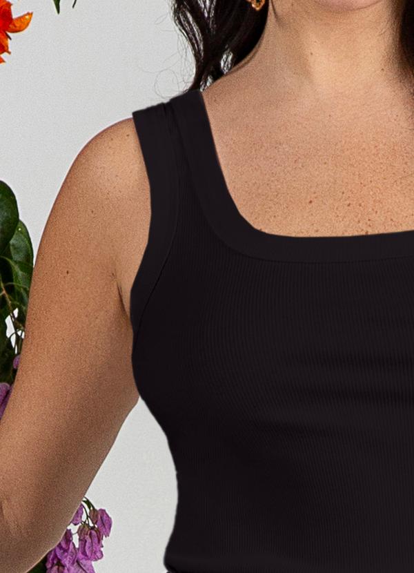 Use Modo - Regata Gola U Preto 3