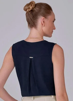 Principessa - Blusa com Peitilho Decote V em Viscose Marinho Josiela - PRINCIPESSA