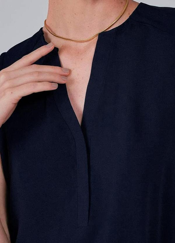 Principessa - Regata Marinho com Decote V Josiela Azul 6