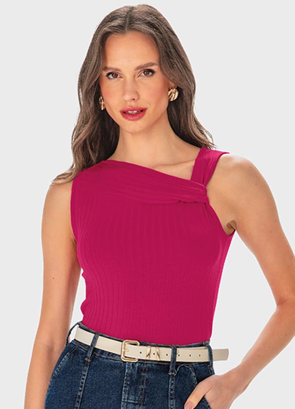 Malwee - Regata Rosa Escuro Cropped Canelada
