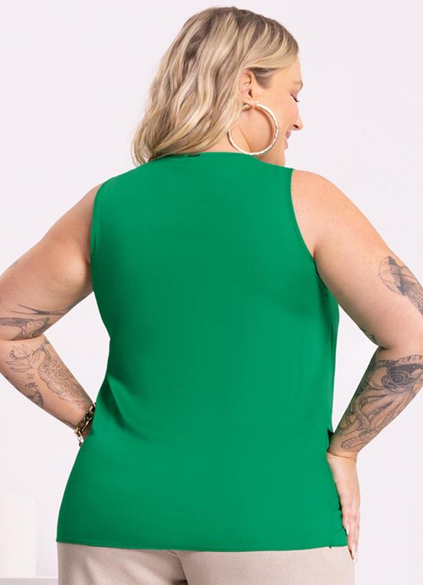 Lunender Mais Mulher - Regata Transpassada Decote V Alça Larga Verde 2