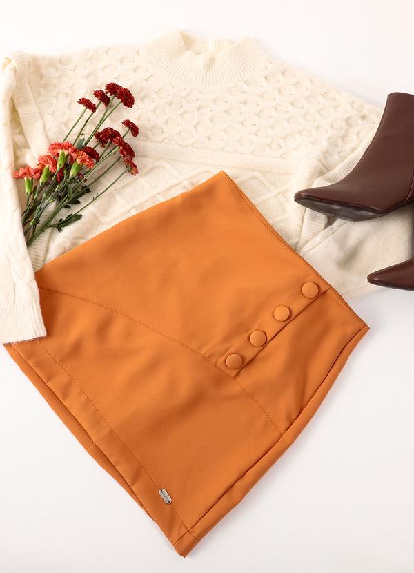 Quintess - Saia Caramelo em Crepe Plano 4