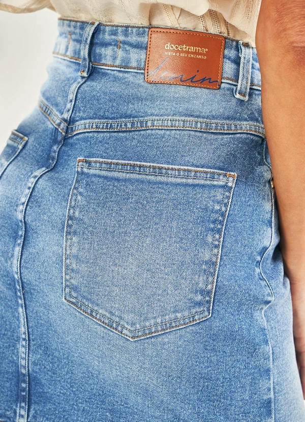 Doce Trama - Saia Curta em Jeans com Elastano Azul 5