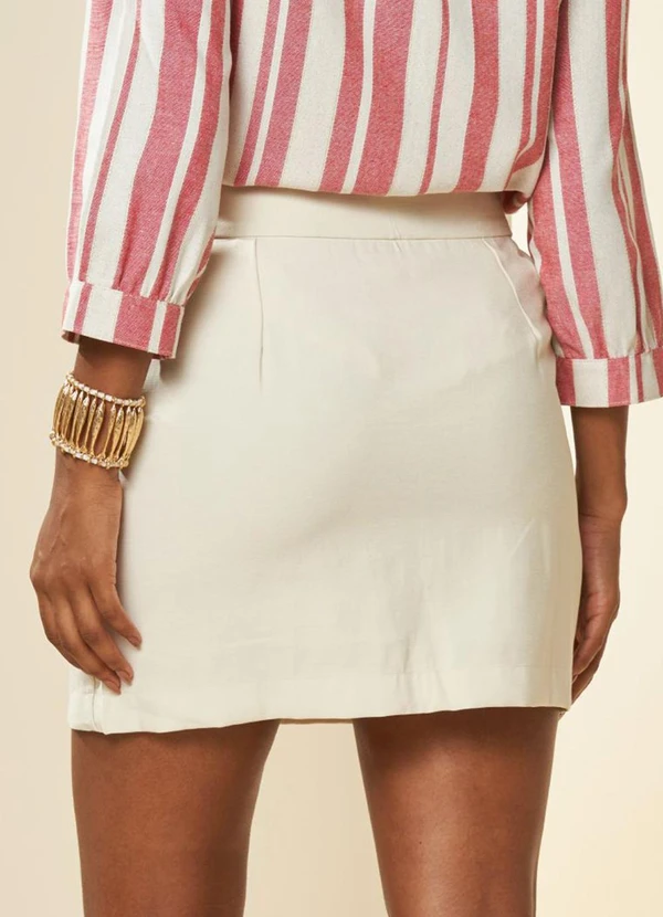 Doce Trama - Saia Curta Lusitana em Alfaiataria Branco 2